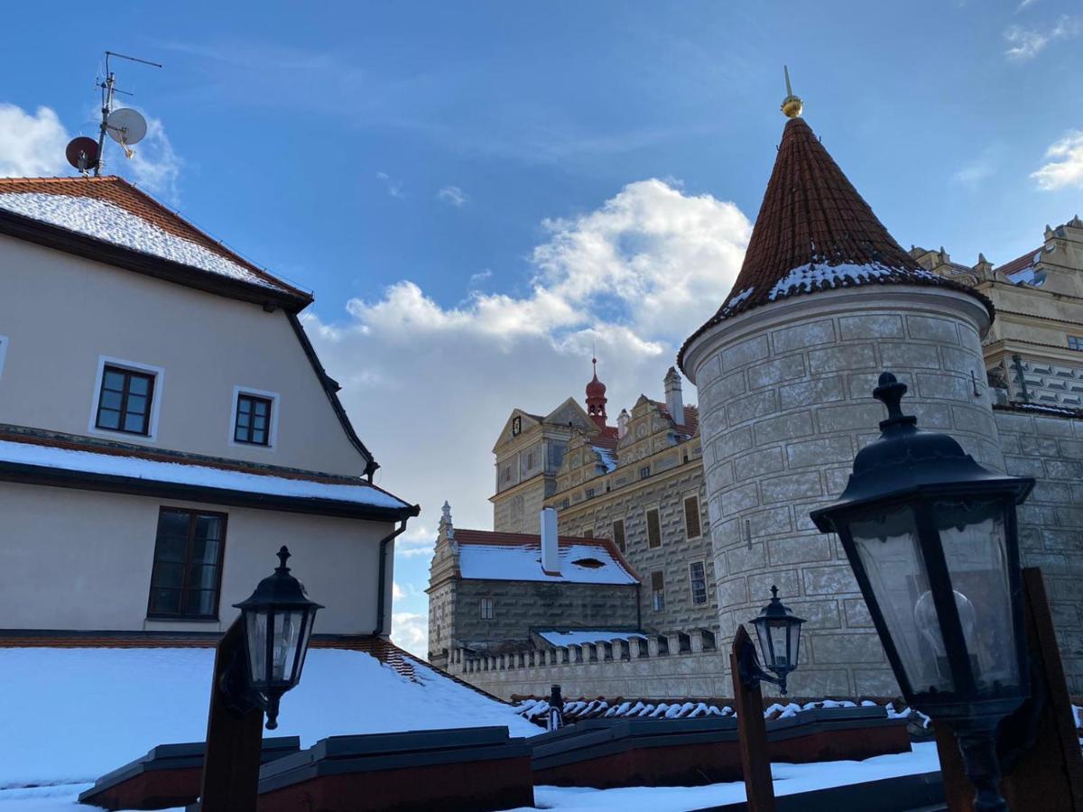 Hotel Gurman Horsovsky Tyn Экстерьер фото